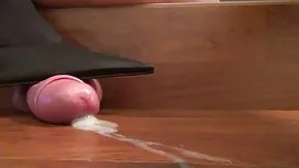 Maschio tatuato matu ...