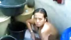 L'uomo indossa un tu ...