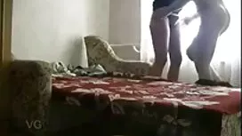Un uomo carino con u ...