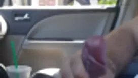 L'uomo pensa che lei ...