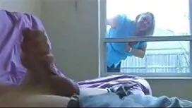 Bruna avvitando se s ...